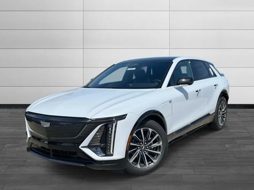 2026 Cadillac Lyriq Sport photo 1