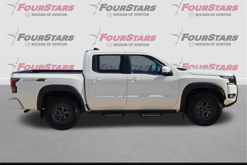 2026 Nissan Frontier Crew Cab PRO-4X photo 1