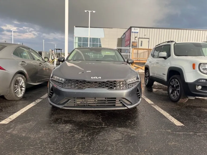 2023 Kia K5 LXS photo 1