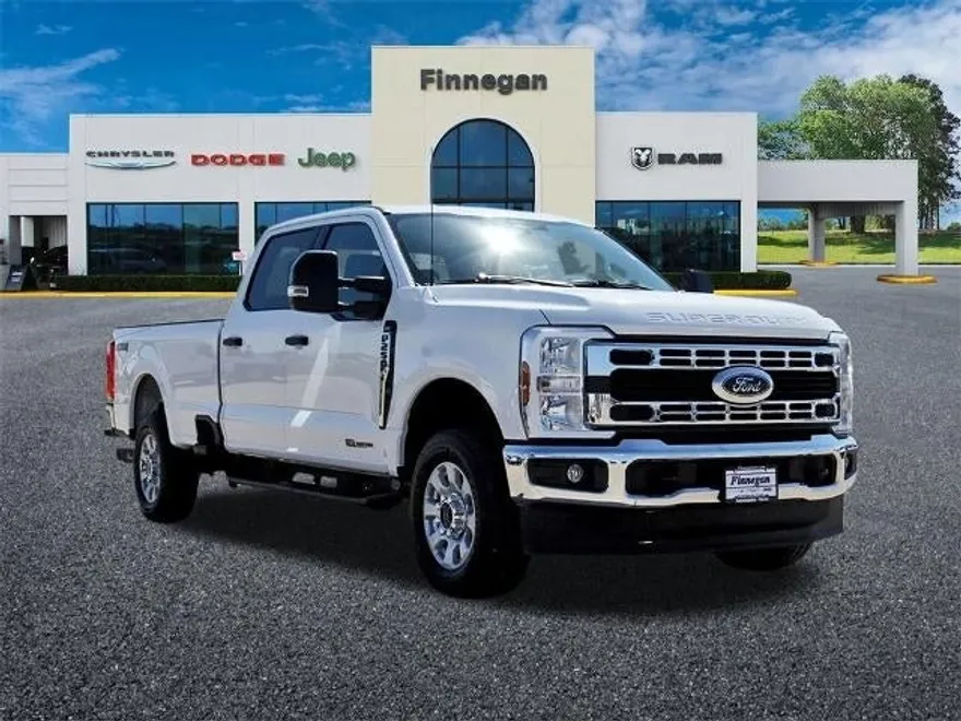 2024 Ford F-250 XLT photo 1