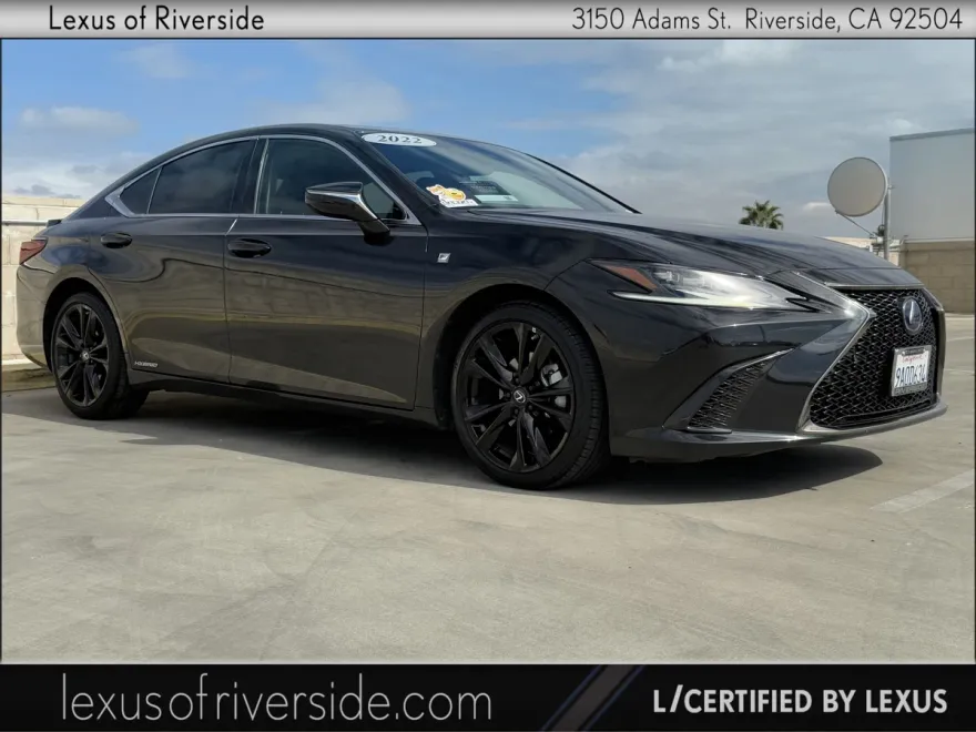 2022 Lexus ES 300h F SPORT photo 1