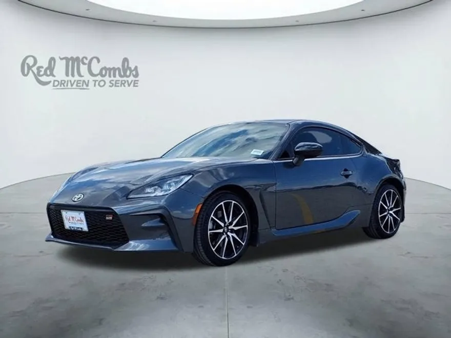2024 Toyota GR86 photo 1