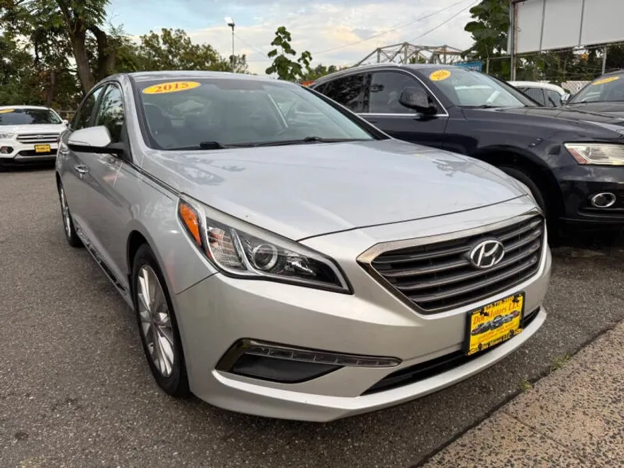 2015 Hyundai Sonata Limited photo 1