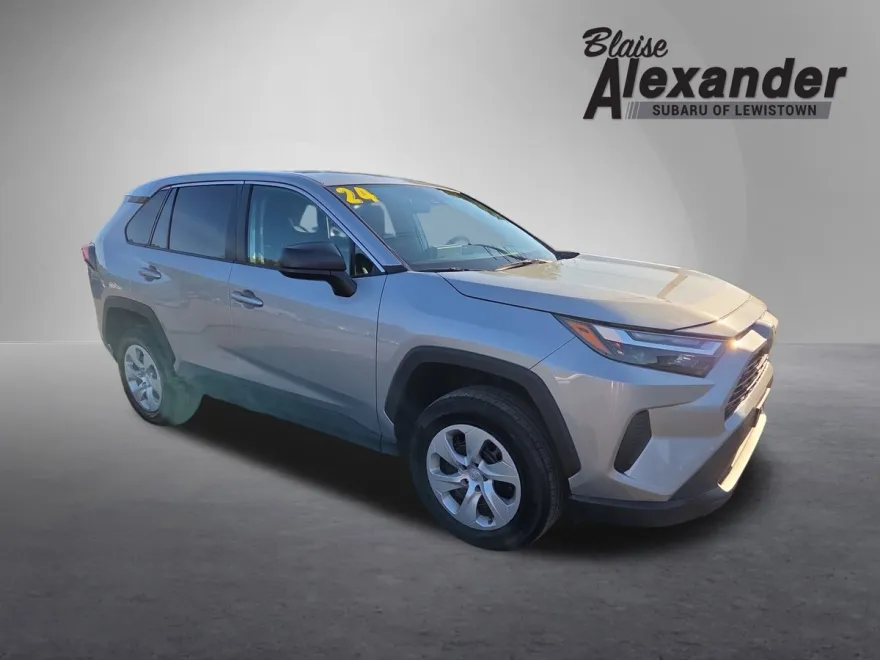 2024 Toyota RAV4 LE photo 1
