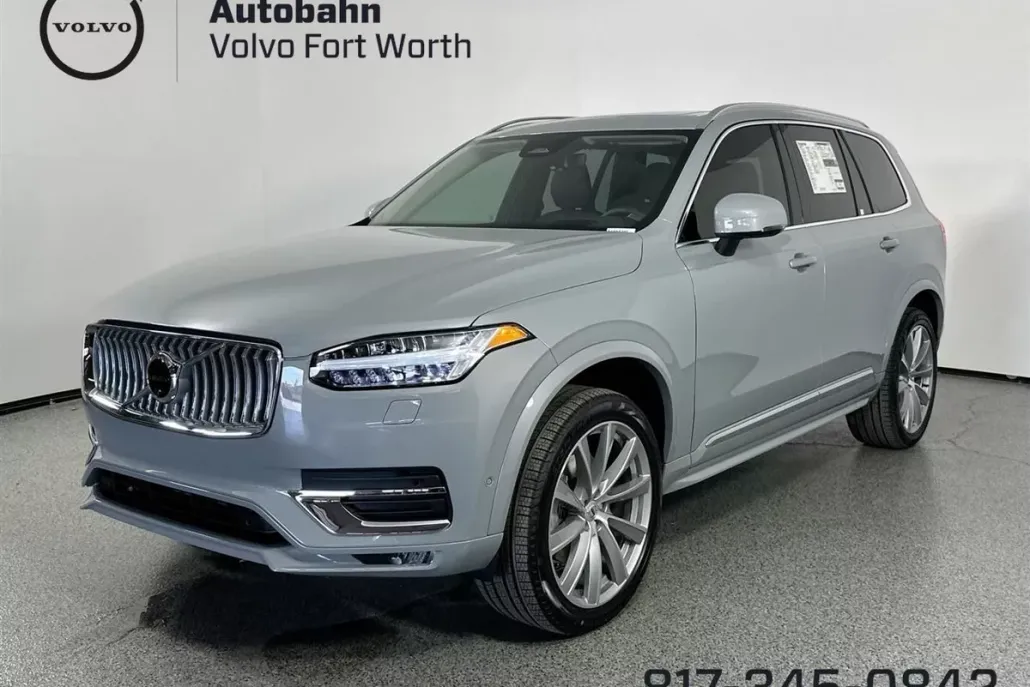 2025 Volvo XC90 photo 1