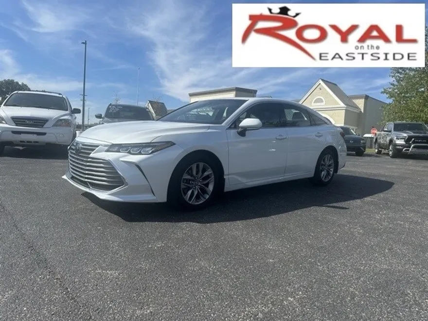 2019 Toyota Avalon XSE photo 1