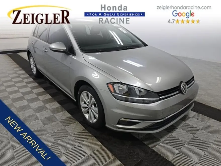 2018 Volkswagen Golf TSI SE photo 1