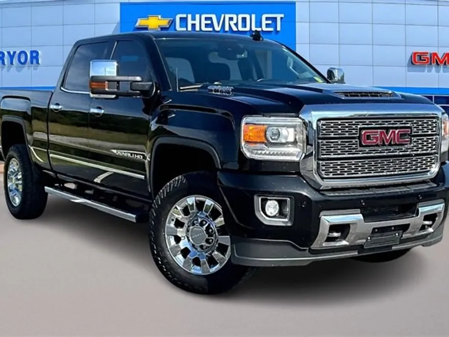 2018 Gmc Sierra 2500 HD Denali photo 1
