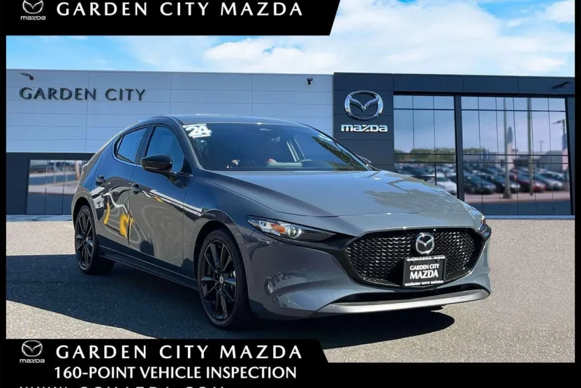 2024 Mazda Mazda3 2.5 s Carbon photo 1