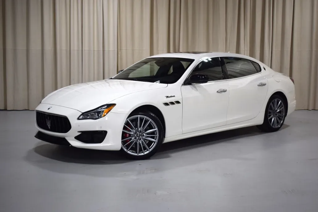 2024 Maserati Quattroporte Modena photo 1