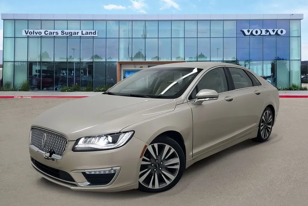 2017 Lincoln MKZ Select photo 1