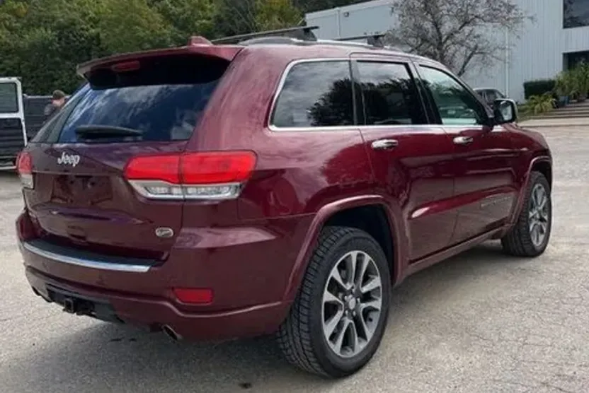 2017 Jeep Grand Cherokee Overland Sport photo 1