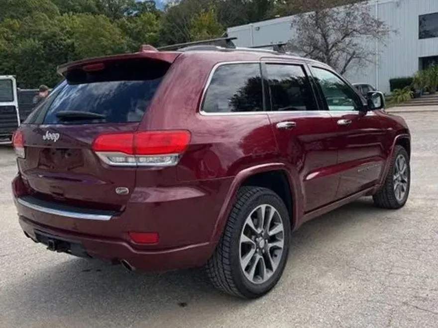 2017 Jeep Grand Cherokee Overland Sport photo 1
