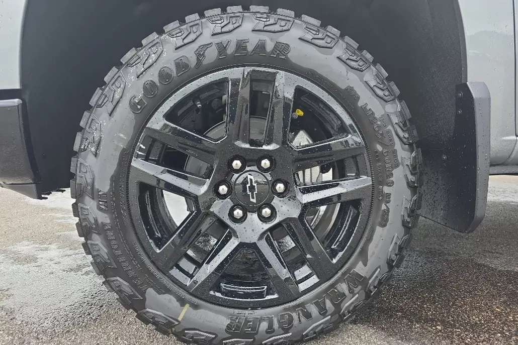 2025 Chevrolet Silverado 1500 LT Trail Boss photo 1