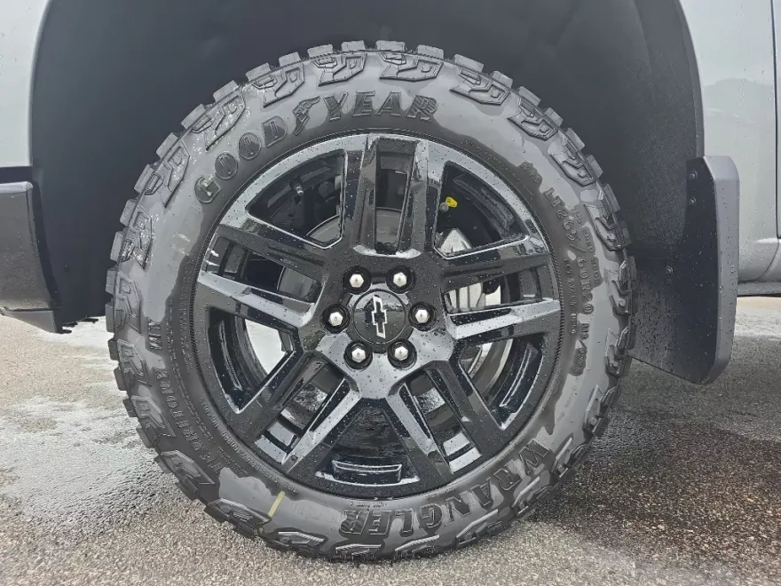 2025 Chevrolet Silverado 1500 LT Trail Boss photo 1