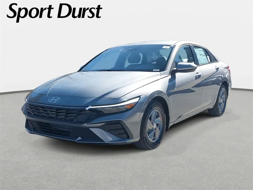2025 Hyundai Elantra SE photo 1