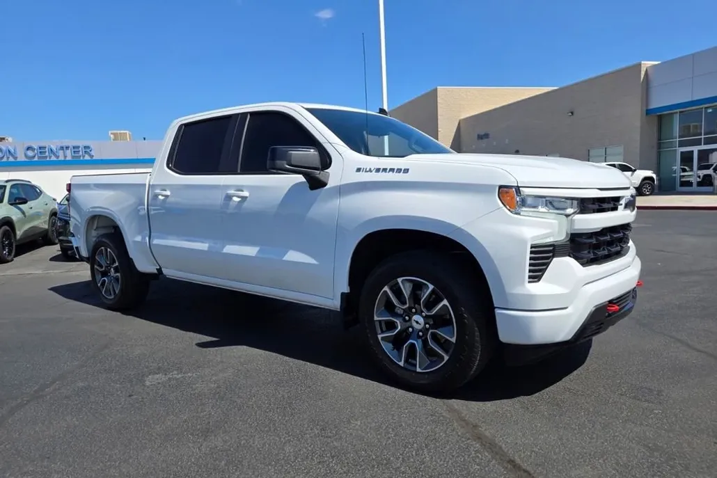 2024 Chevrolet Silverado 1500 RST photo 1