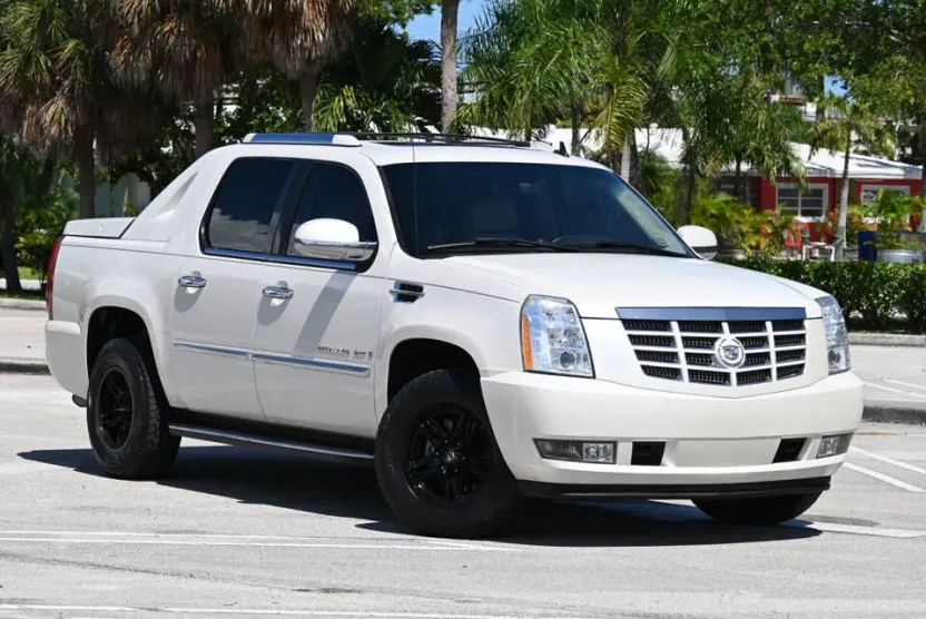 2008 Cadillac Escalade EXT Base photo 1
