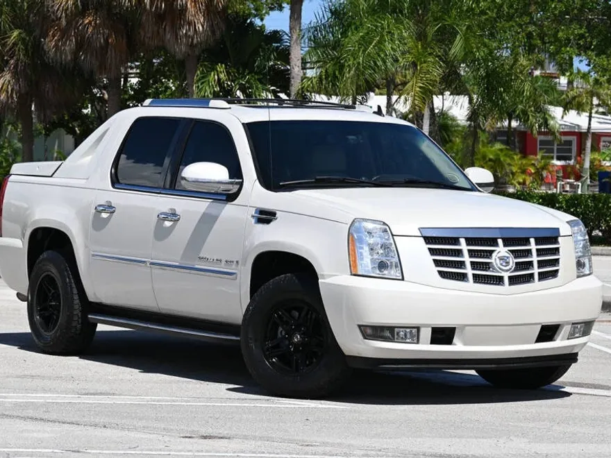 2008 Cadillac Escalade EXT Base photo 1
