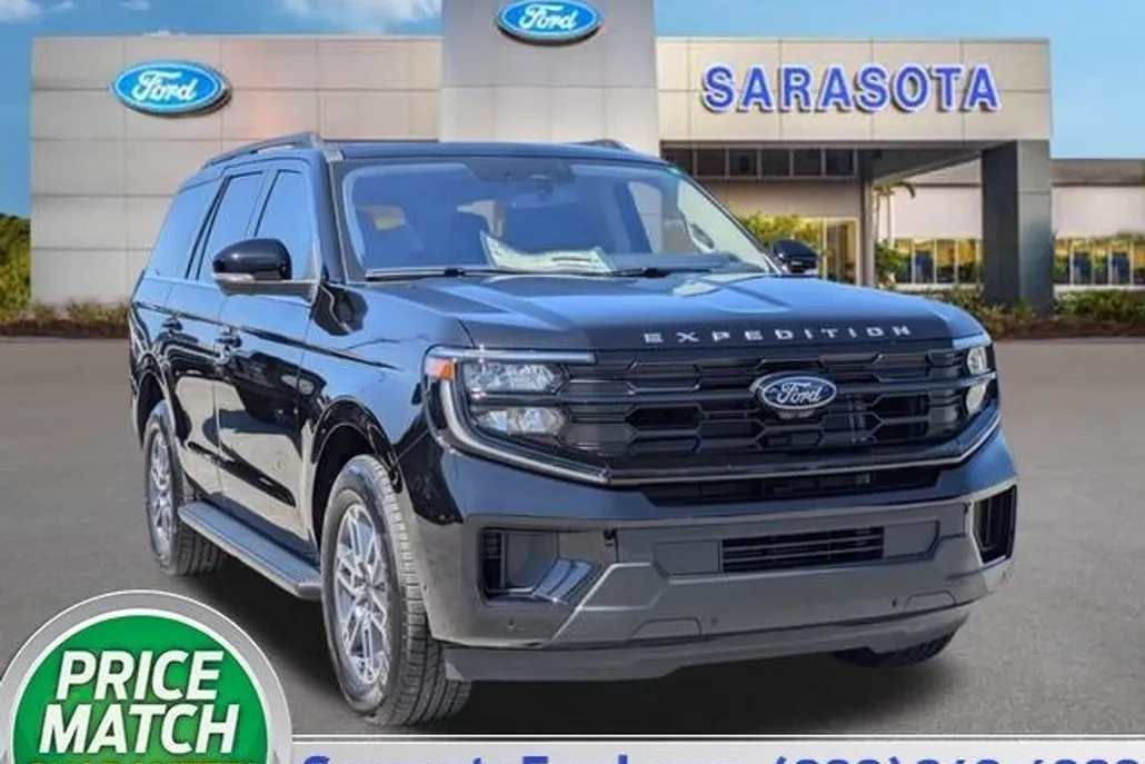 2025 Ford Expedition photo 1