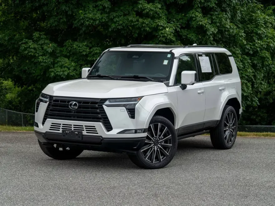 2024 Lexus GX 550 Luxury photo 1