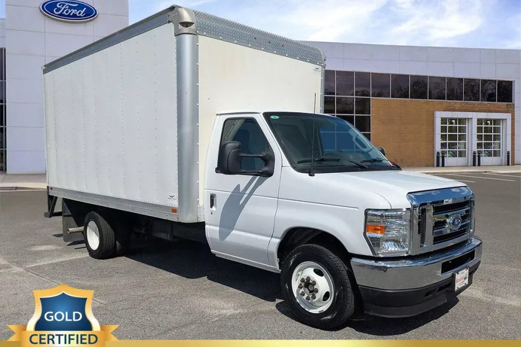 2024 Ford E-350 Base photo 1