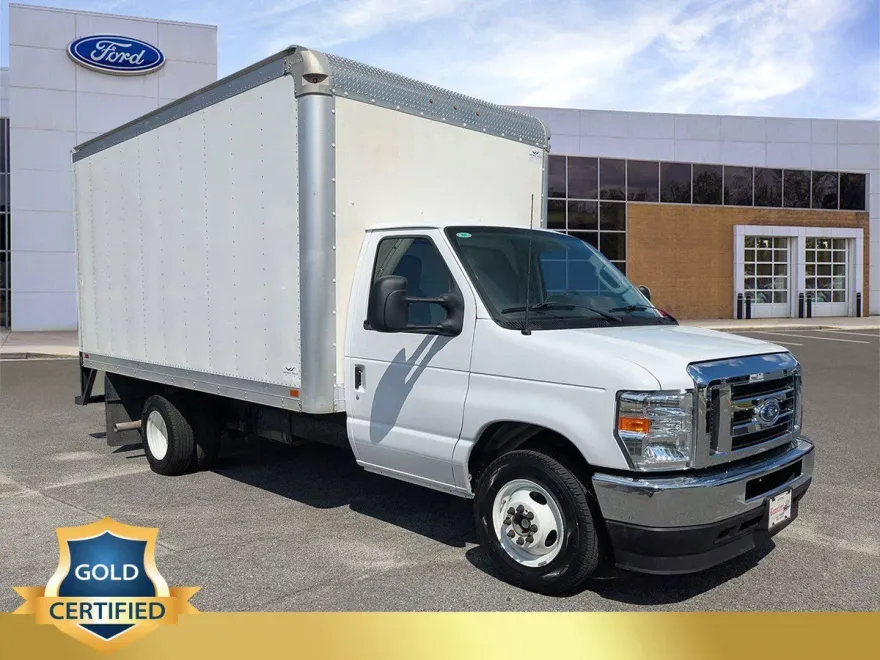 2024 Ford E-350 Base photo 1