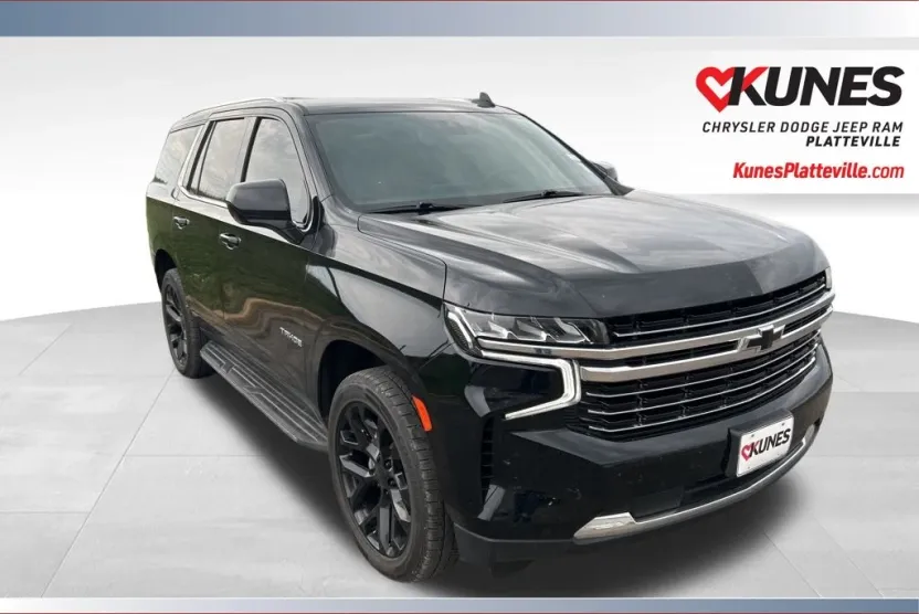 2022 Chevrolet Tahoe LT photo 1