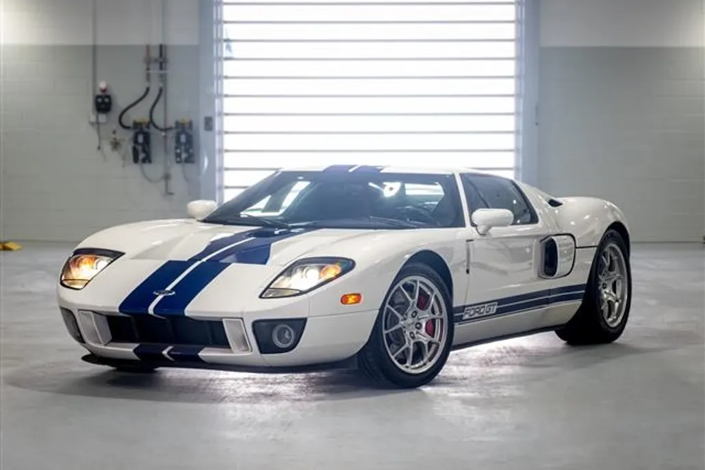 2005 Ford GT photo 1