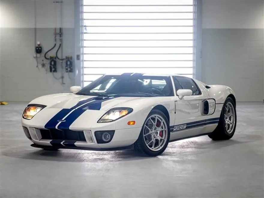 2005 Ford GT photo 1