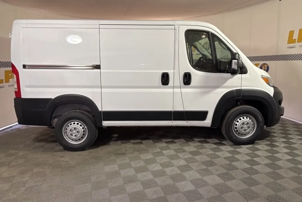 2025 Ram ProMaster 1500 Tradesman photo 1