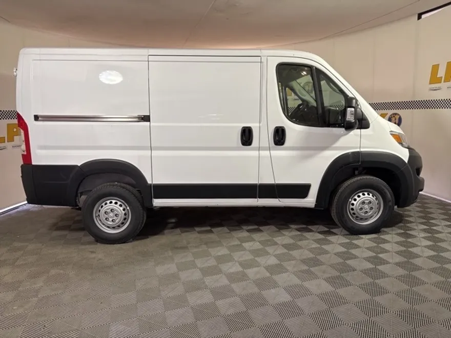 2025 Ram ProMaster 1500 Tradesman photo 1