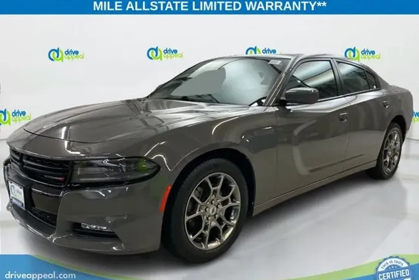 2017 Dodge Charger SXT photo 1
