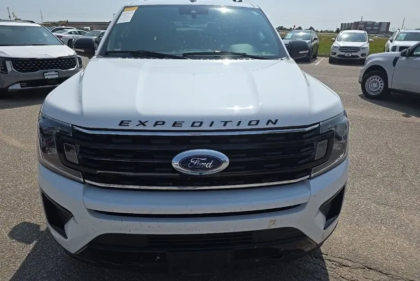 2021 Ford Expedition Limited photo 1