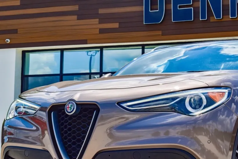 2019 Alfa Romeo Stelvio Ti photo 1