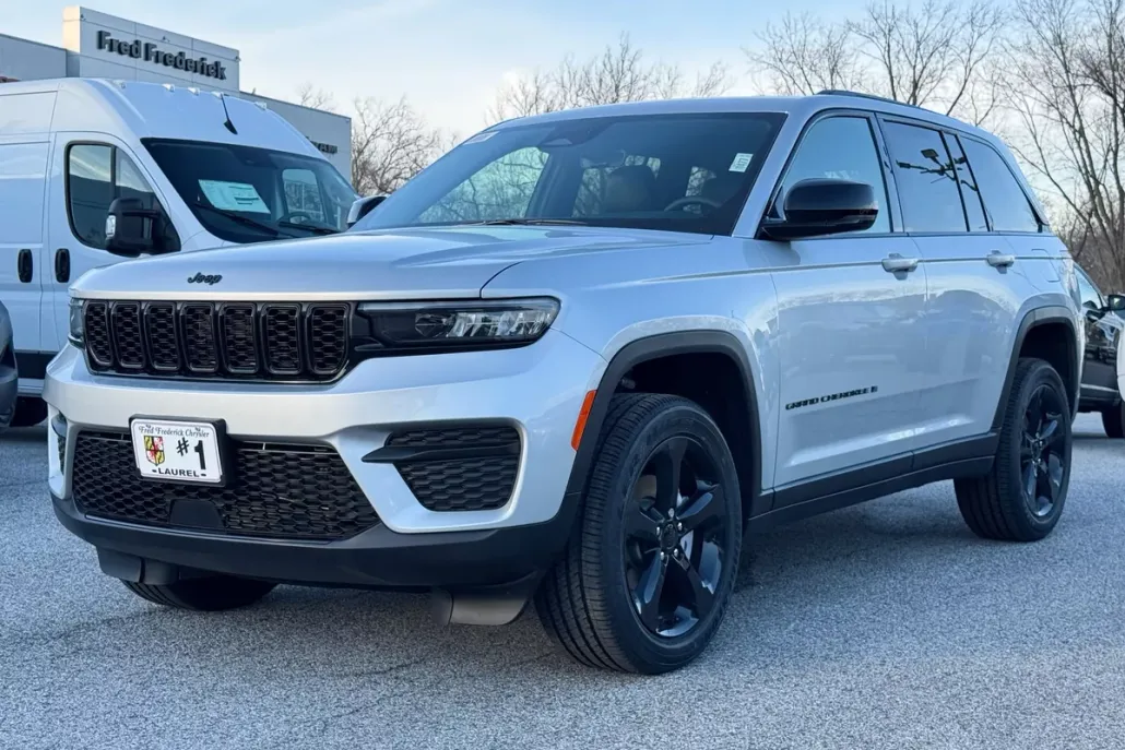 2025 Jeep Grand Cherokee Altitude X photo 1
