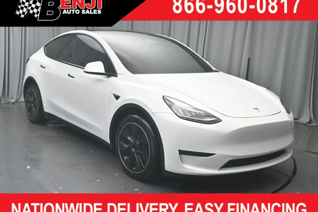2022 Tesla Model Y Long Range photo 1