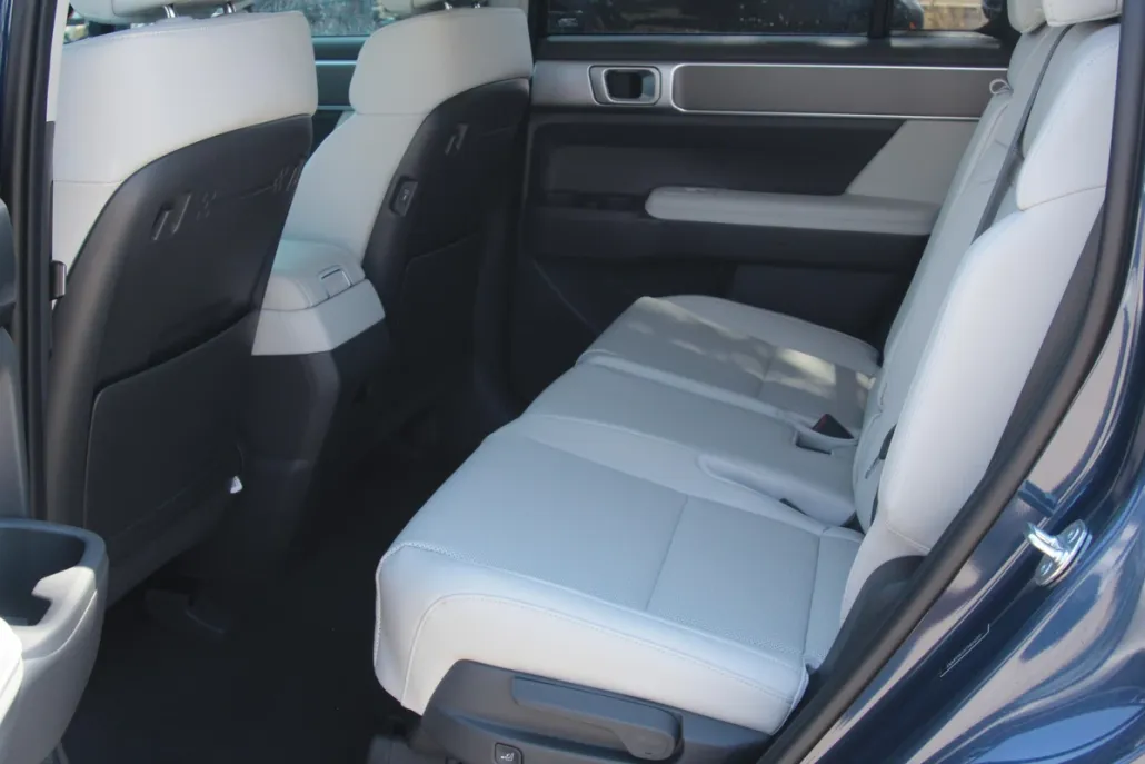 2026 Hyundai Santa Fe SEL photo 1