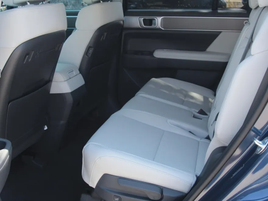 2026 Hyundai Santa Fe SEL photo 1