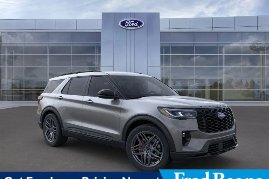 2025 Ford Explorer ST photo 1
