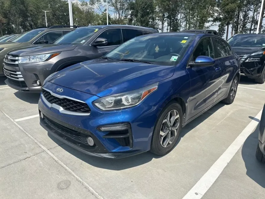 2021 Kia Forte LXS photo 1