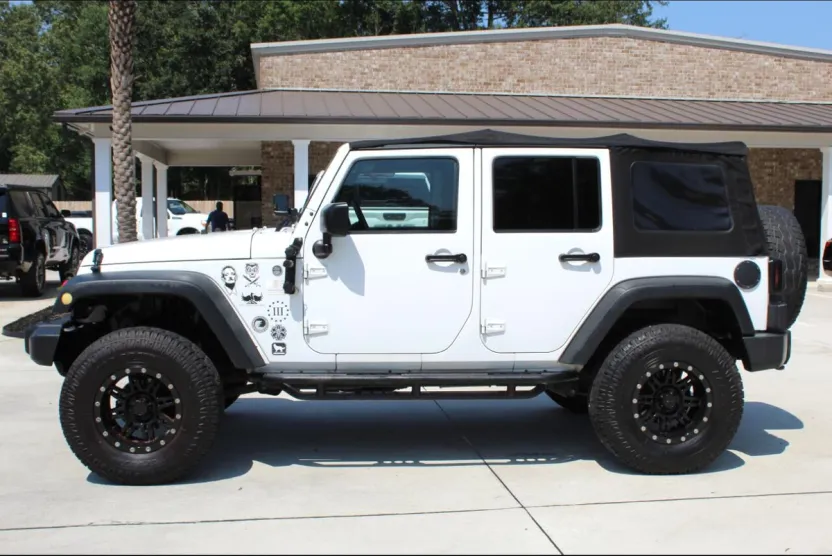 2015 Jeep Wrangler Unlimited Sport photo 1