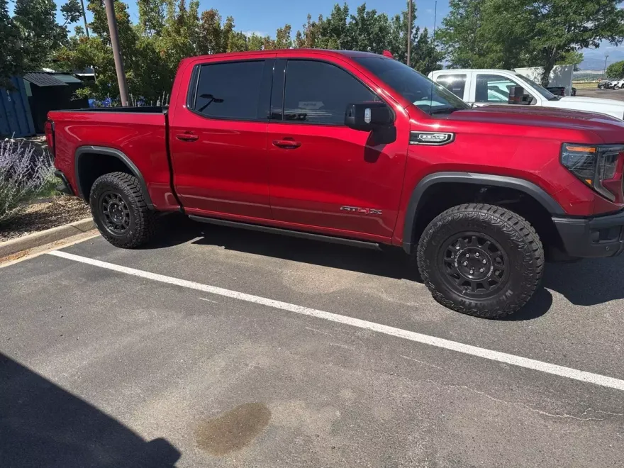 2024 Gmc Sierra 1500 AT4X photo 1
