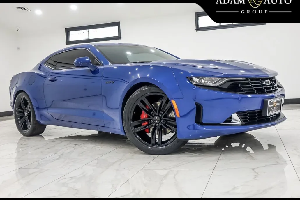 2021 Chevrolet Camaro LT1 photo 1