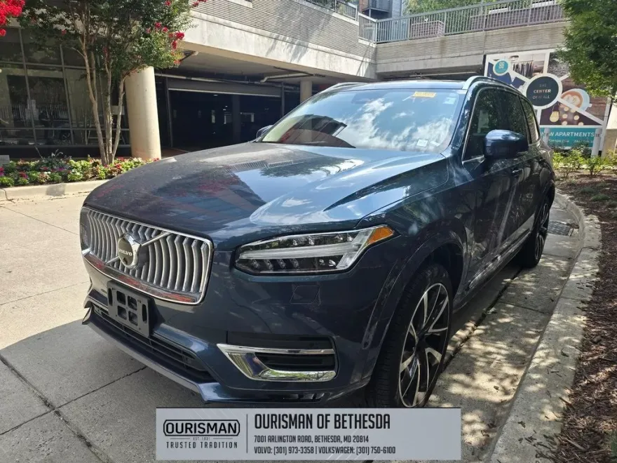 2024 Volvo XC90 Plus photo 1