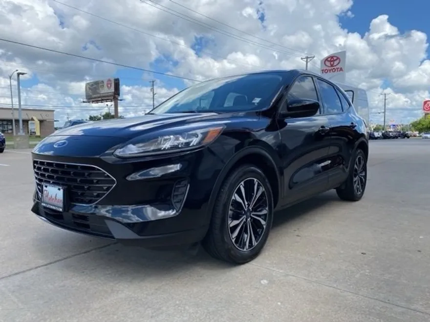 2022 Ford Escape SE photo 1