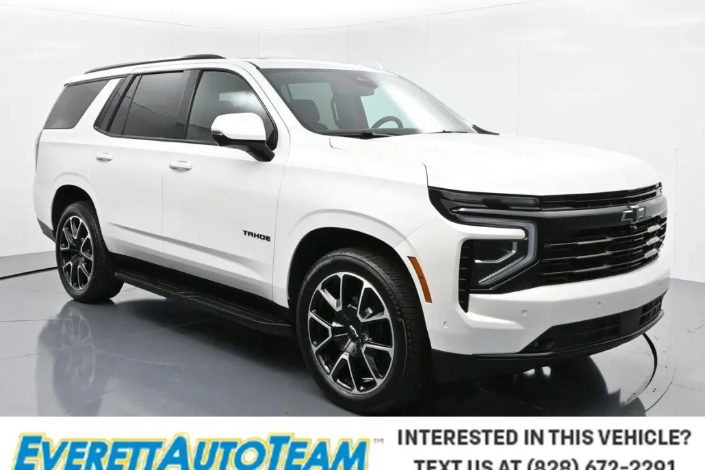 2025 Chevrolet Tahoe RST photo 1