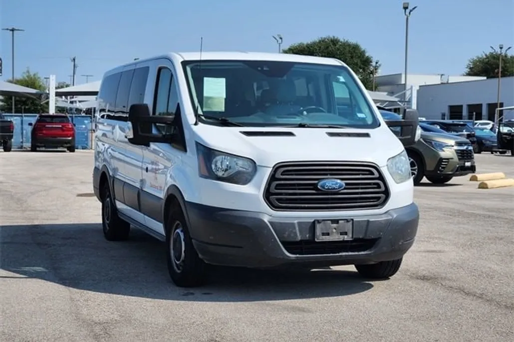 2017 Ford Transit XL photo 1