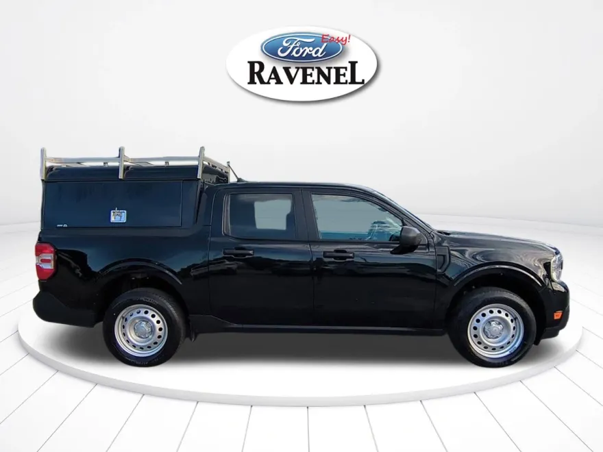 2022 Ford Maverick XL photo 1