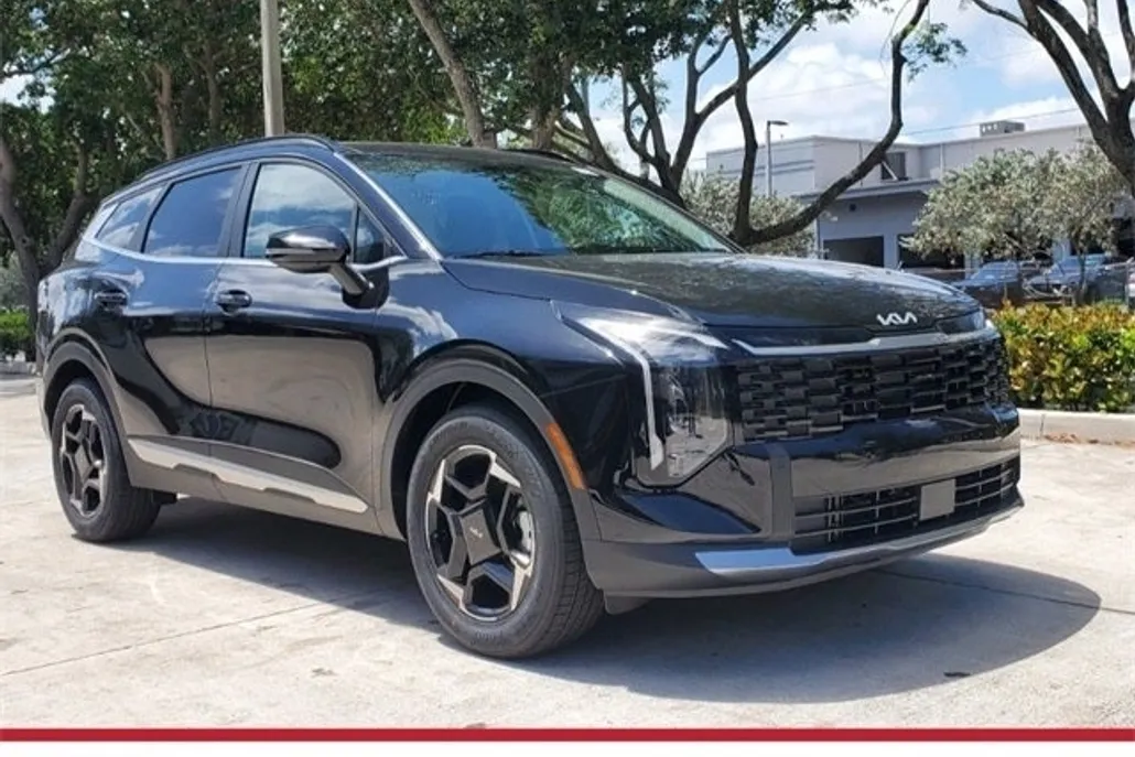 2026 Kia Sportage EX photo 1